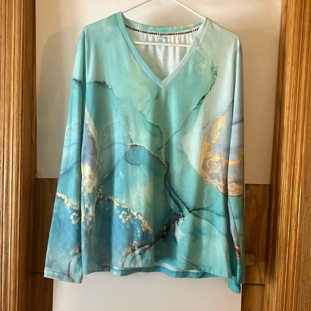 Exclusive Womens Pastel Teal Watercolor Print Sz XL Long sleeve Pullover top EUC